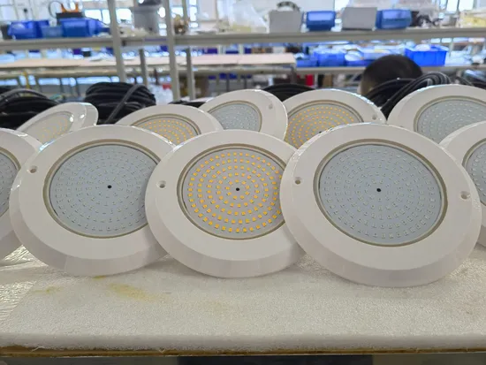 Luz de piscina rellena de resina para revestimiento de vinilo y fibra de vidrio 1